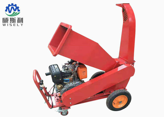 China Customized Color Trailer Mounted Wood Chipper / Wood Chipper Grinder 15hp Diesel Engine supplier