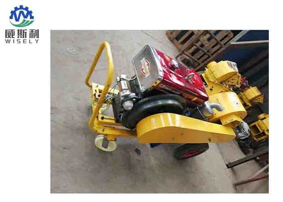 China Sound Proof Wood Chipper Machine / Wood Waste Grinding Machine 0.4 - 0.8t/H Capacity supplier