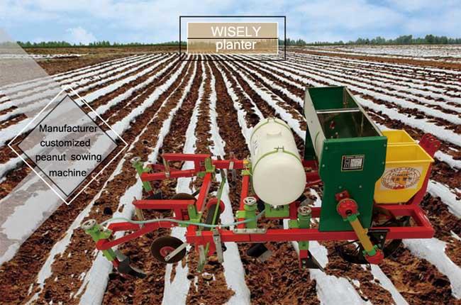 Groundnut Peanut Planter Equipment With Fertilizing Spraying Film Mulching