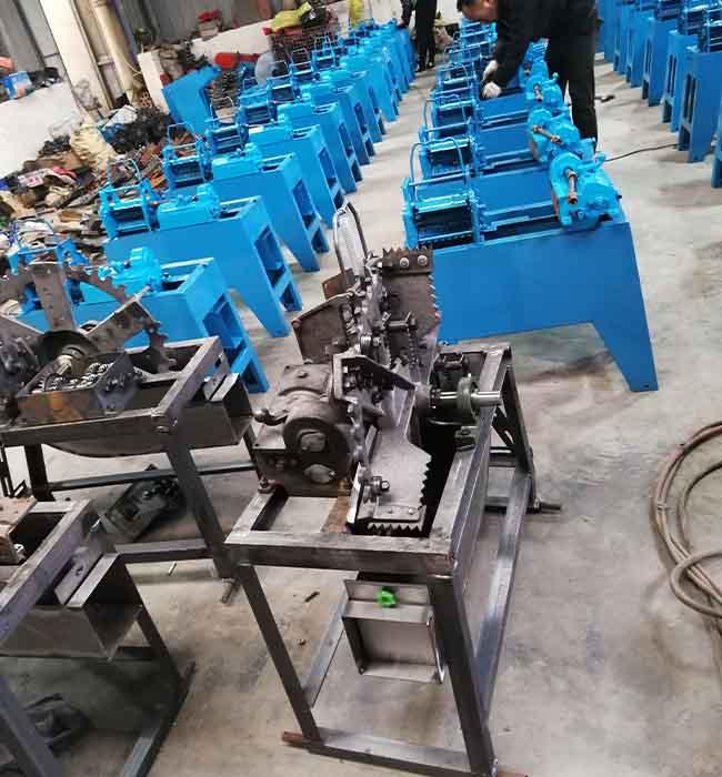 Lightweight Farm Chaff Cutter Machine 3kw Power High Efficiency Steel Welded Fram