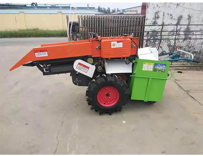 Small Size Agricultural Harvesting Machines 9.7 - 11.2kw Supporting Power High Performance