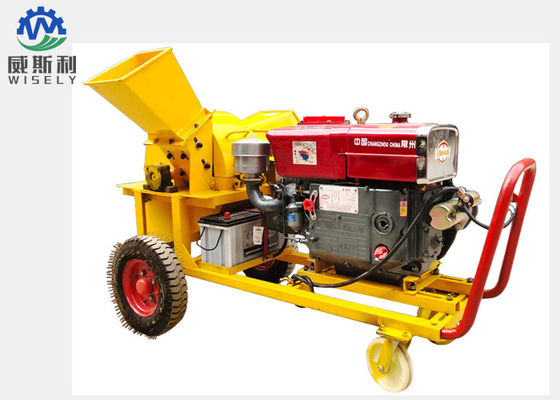 China Mobile Modern Agriculture Machine , Fire Wood / Pallet Wood Chipper Machine supplier