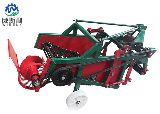 Small Vibration Peanut Combine Harvester Machine 300 - 400mm Harvest Depth supplier